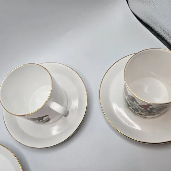 Vintage Royal Tuscan Tally-ho mini cups & saucers 3 in all - Picture 7 of 13